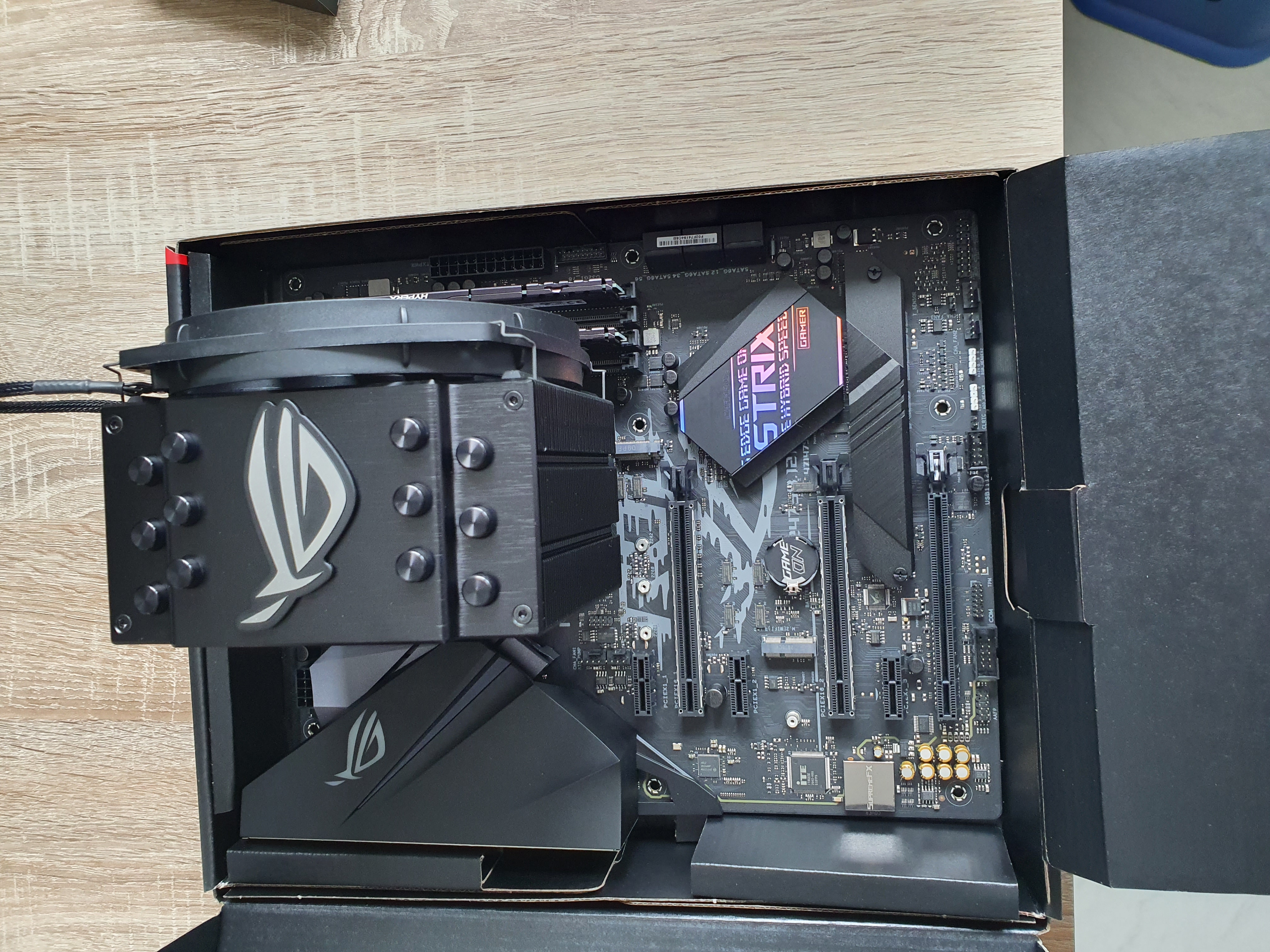 Zusammenbau Asus Rog